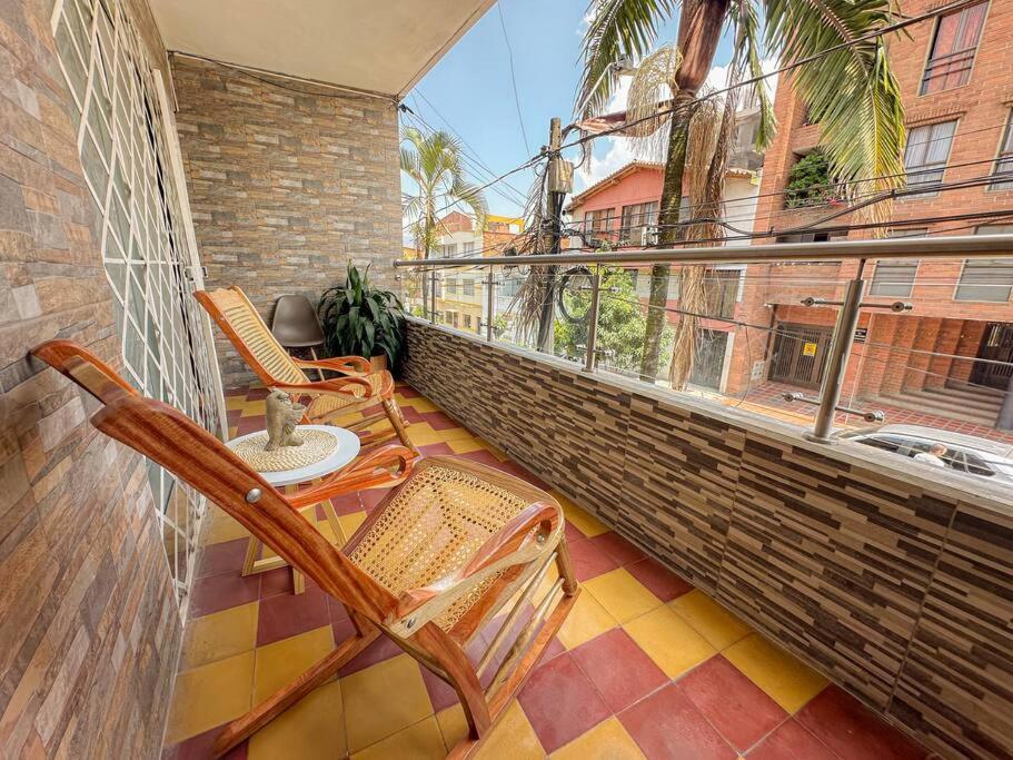 Encantador Nuevo, Laureles - America Apartment